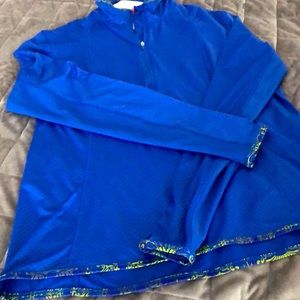 Women’s active long sleeve top